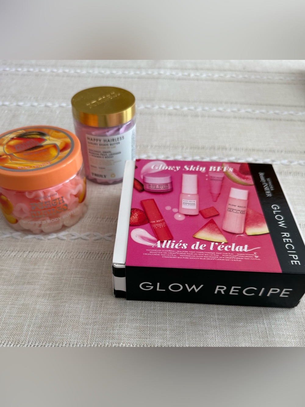 Glow Recipe Women Makeup Sample Kit, Shave Butter, & Whipped Body Butter.
